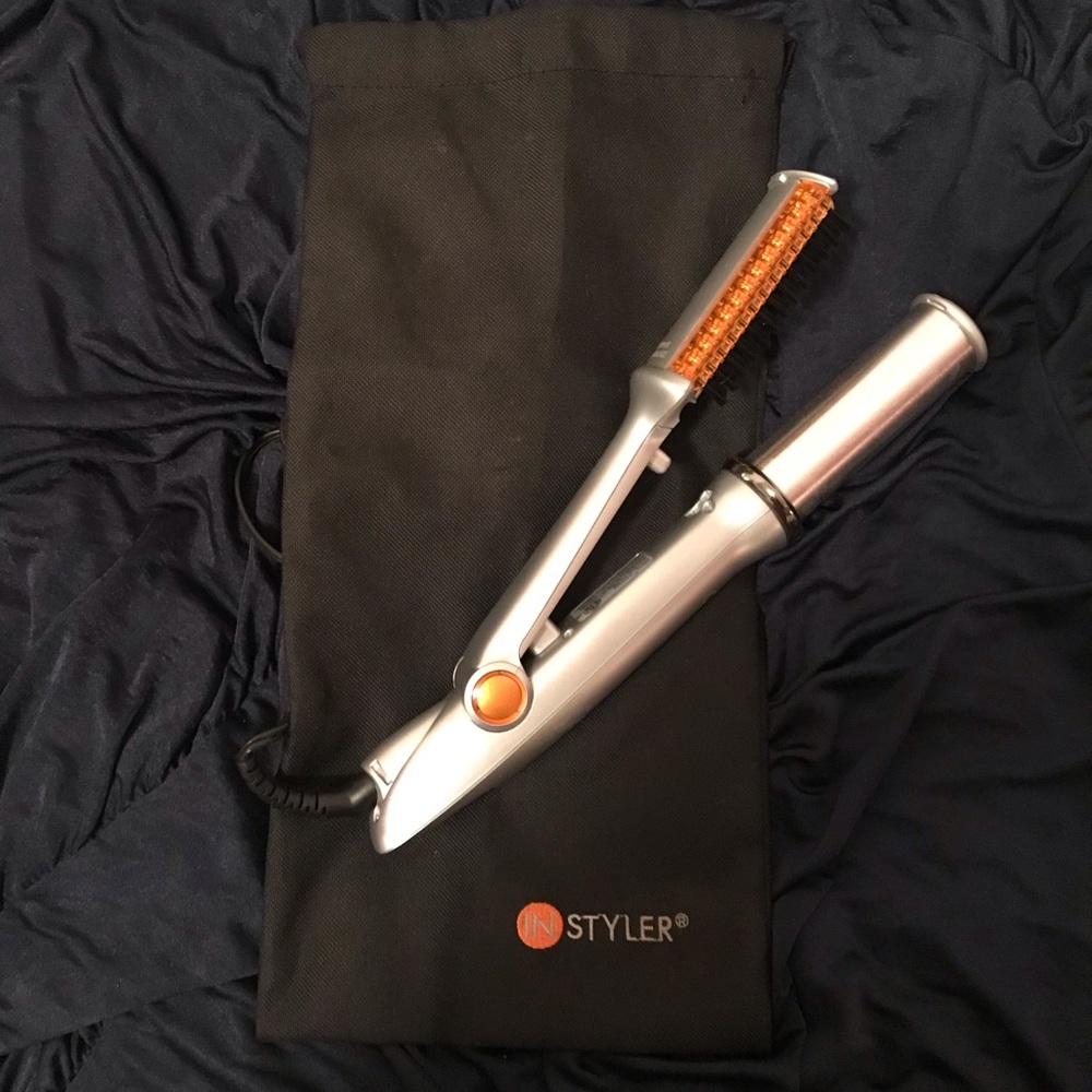 Instyler rotating hair straightener brush w/ case
